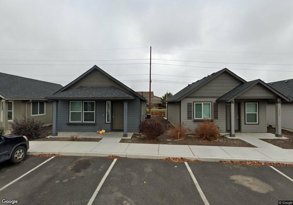 1543 SW 36th Loop, Redmond, OR 97756 - photo 1
