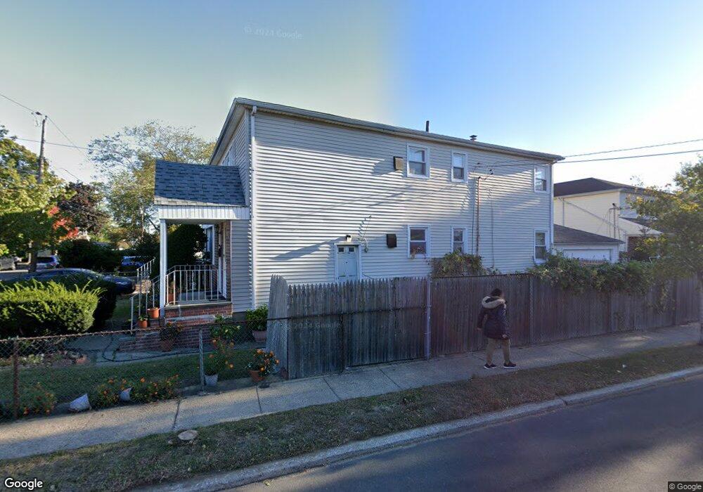 2 Woodlawn Ave, Valley Stream, NY 11581 - photo 1