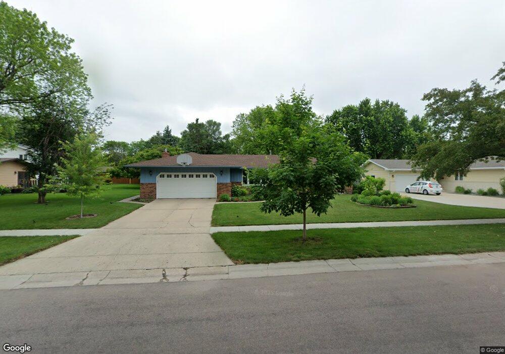 8 35th Ave N, Fargo, ND 58102 - photo 1