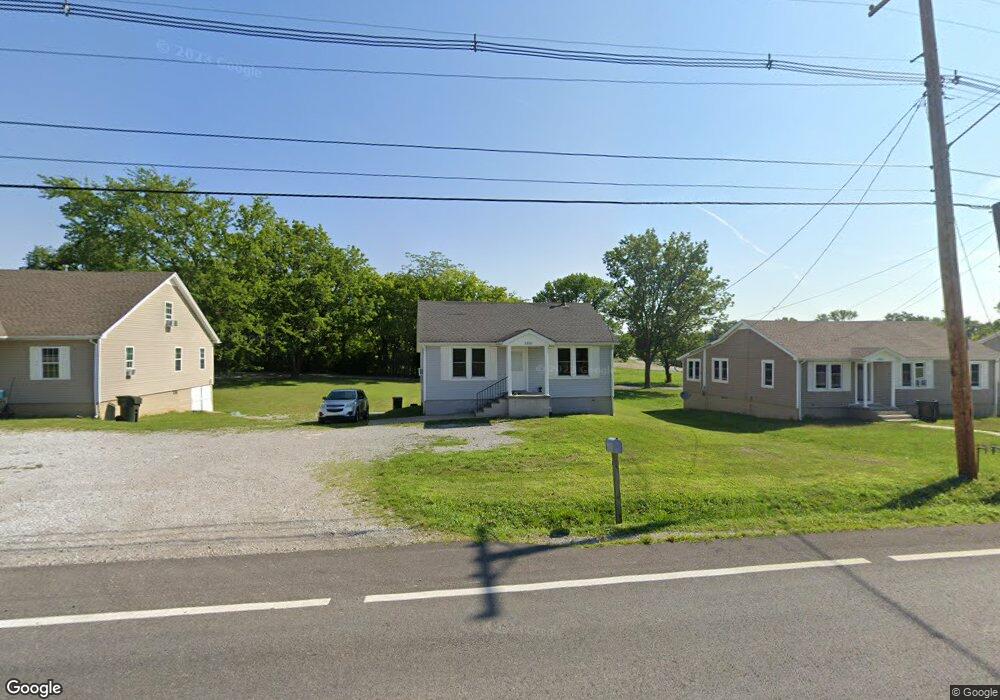 1814 W 7th St, Hopkinsville, KY 42240 - photo 1