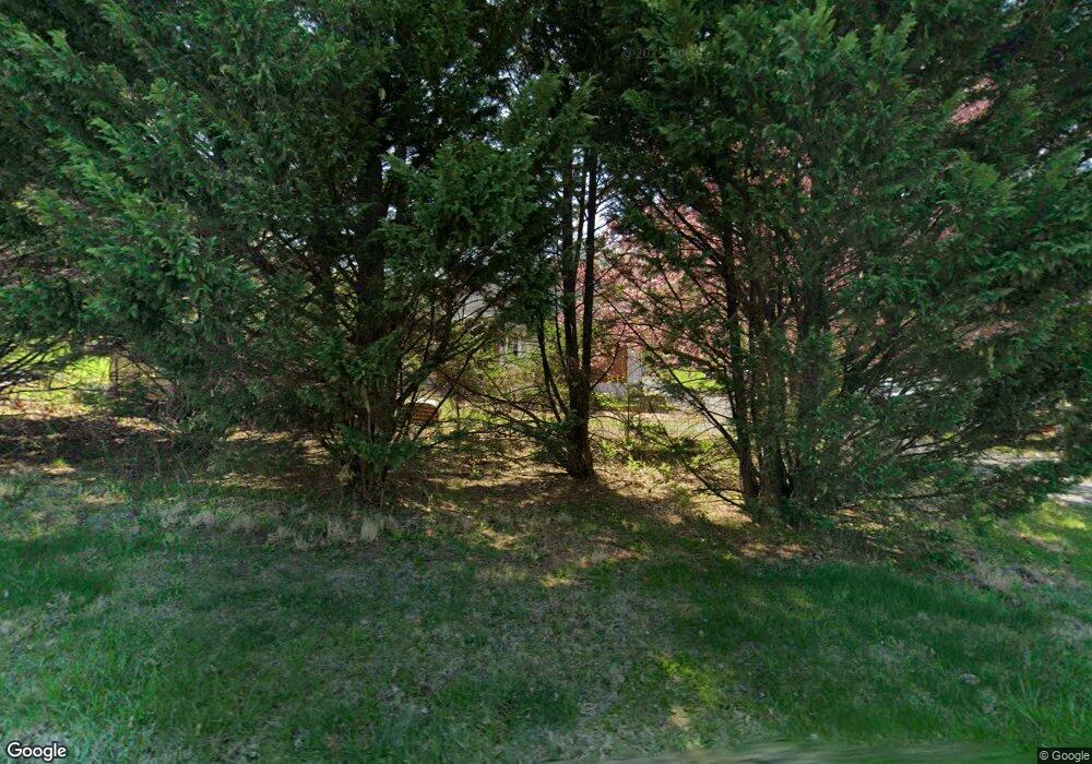 460 White Oak Ln, Leesport, PA 19533 - photo 1