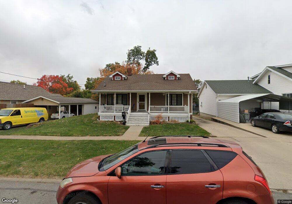 515 E 2nd St S, Newton, IA 50208 - photo 1