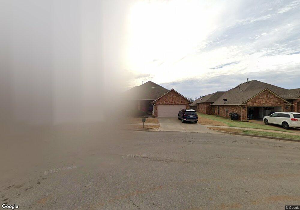 1904 NE 7th Cir, Moore, OK 73160 - photo 1