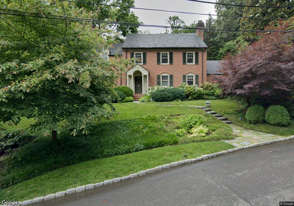 3544 Williamsburg Ln NW, Washington, DC 20008 - photo 1