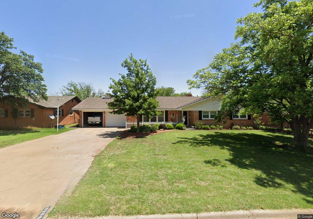 1206 Floydada St, Plainview, TX 79072 - photo 1