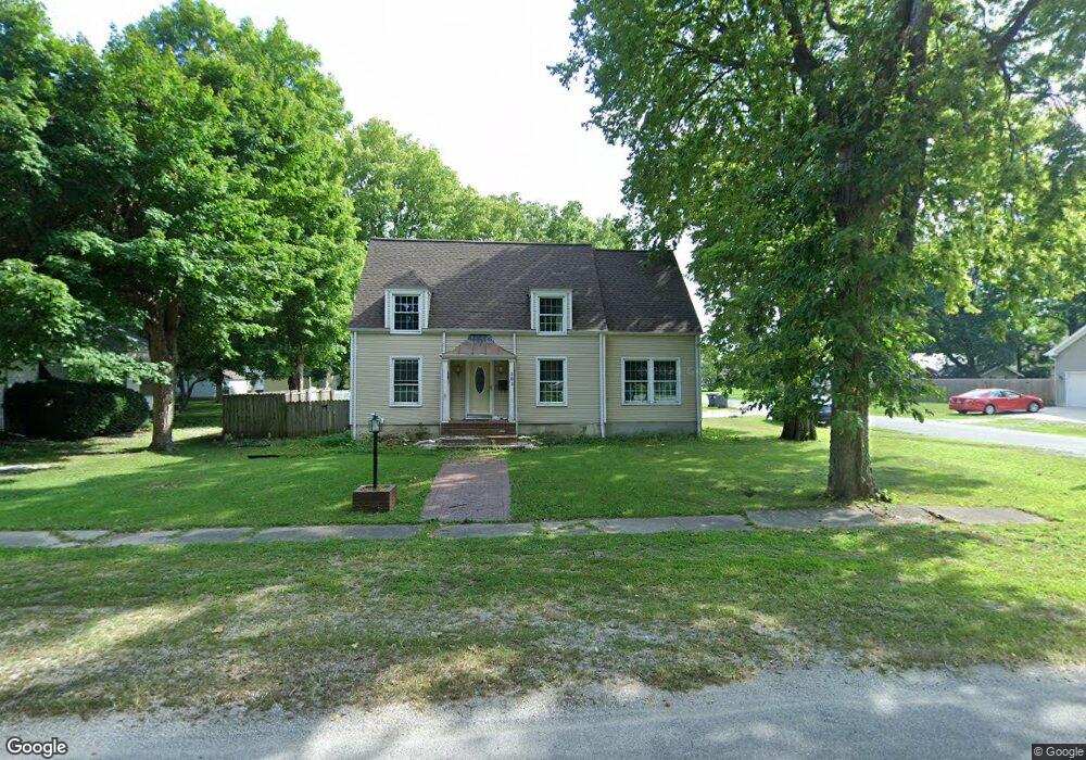 501 E Van Allen St unit 1, Tuscola, IL 61953 - photo 1