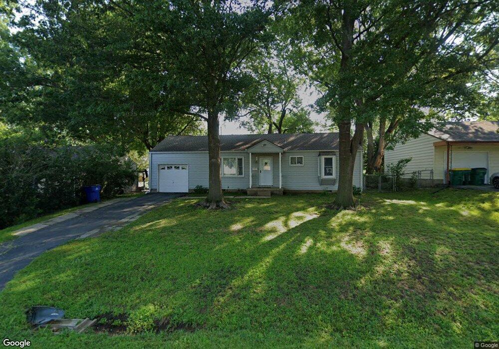 11716 W 68th Place, Shawnee, KS 66203 - photo 1