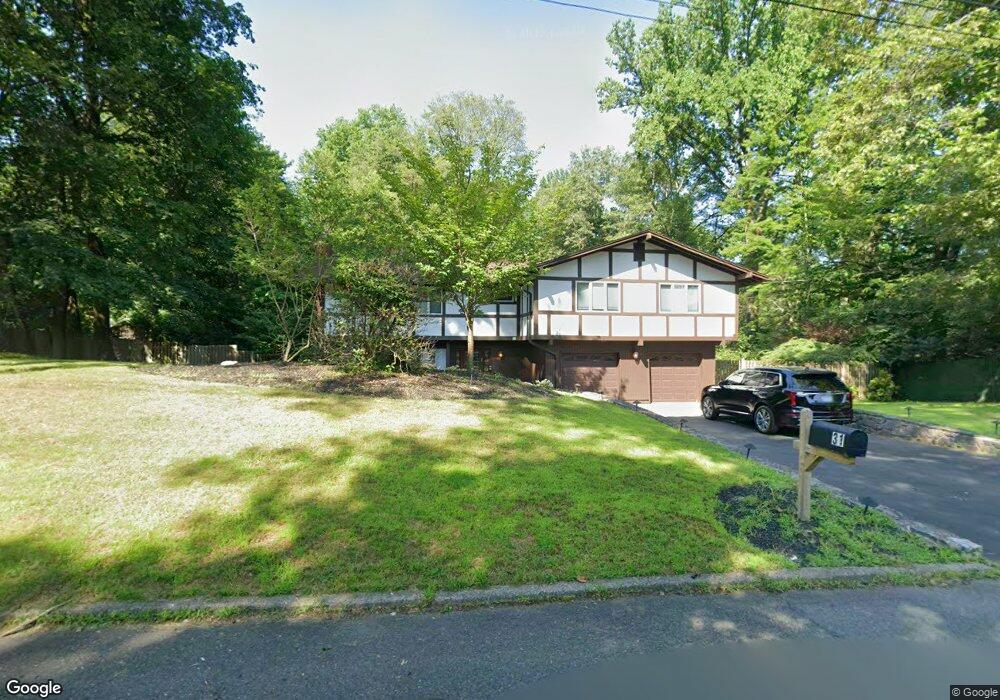 31 Dawn Ln, Airmont, NY 10901 - photo 1