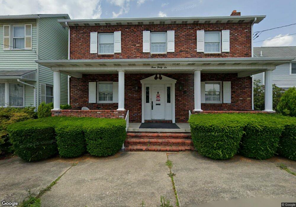 336 Walnut St, Latrobe, PA 15650 - photo 1