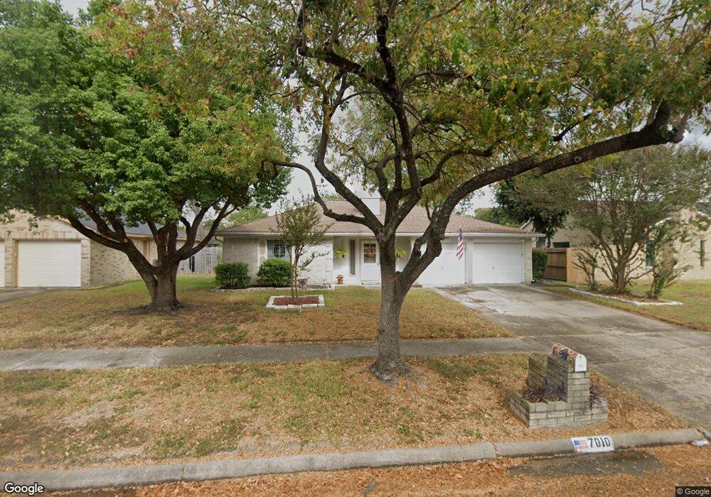 7010 Winding Trace Dr, Houston, TX 77086 - photo 1