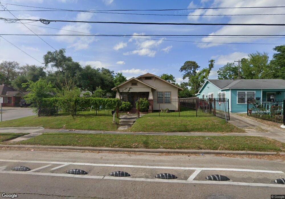 419 Cavalcade St, Houston, TX 77009 - photo 1