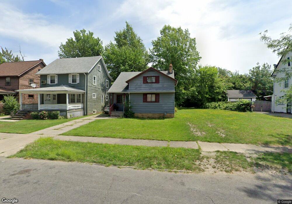 903 Nela View Rd, Cleveland, OH 44112 - photo 1