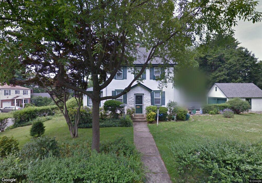 212 Garden St, Great Neck, NY 11021 - photo 1