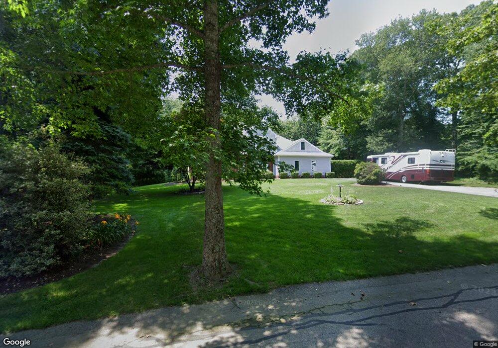 39 Tucker Ln, North Dartmouth, MA 02747 - photo 1