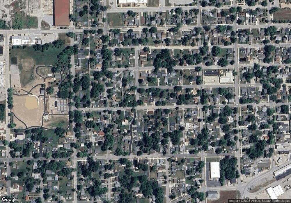 340 W 19th St, Auburn, IN 46706 - photo 1