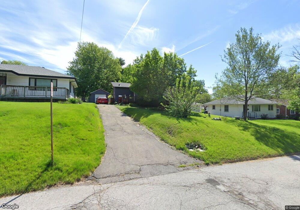 1107 68th St, Windsor Heights, IA 50324 - photo 1