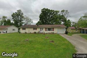 705 Maple St, Oakland, IL 61943