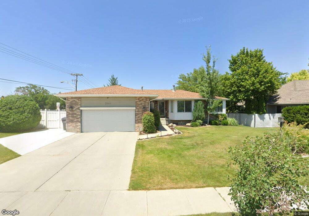 3988 W Dunkeld St, South Jordan, UT 84095 - photo 1