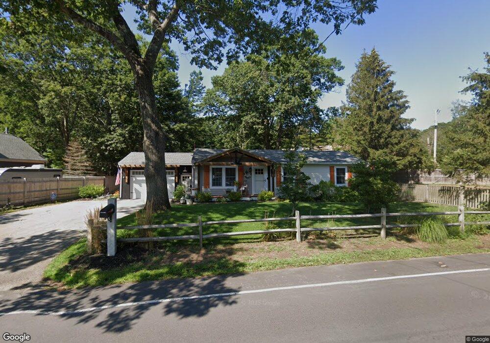 142 Dennett Rd, Kittery, ME 03904 - photo 1