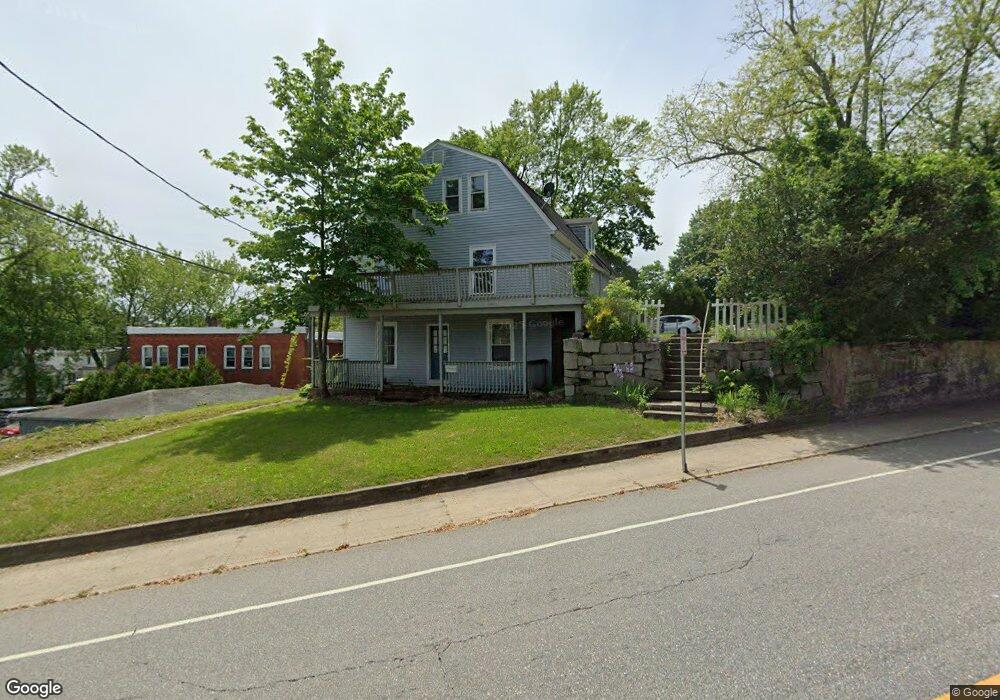 54 Liberty St unit 3, Pawcatuck, CT 06379 - photo 1