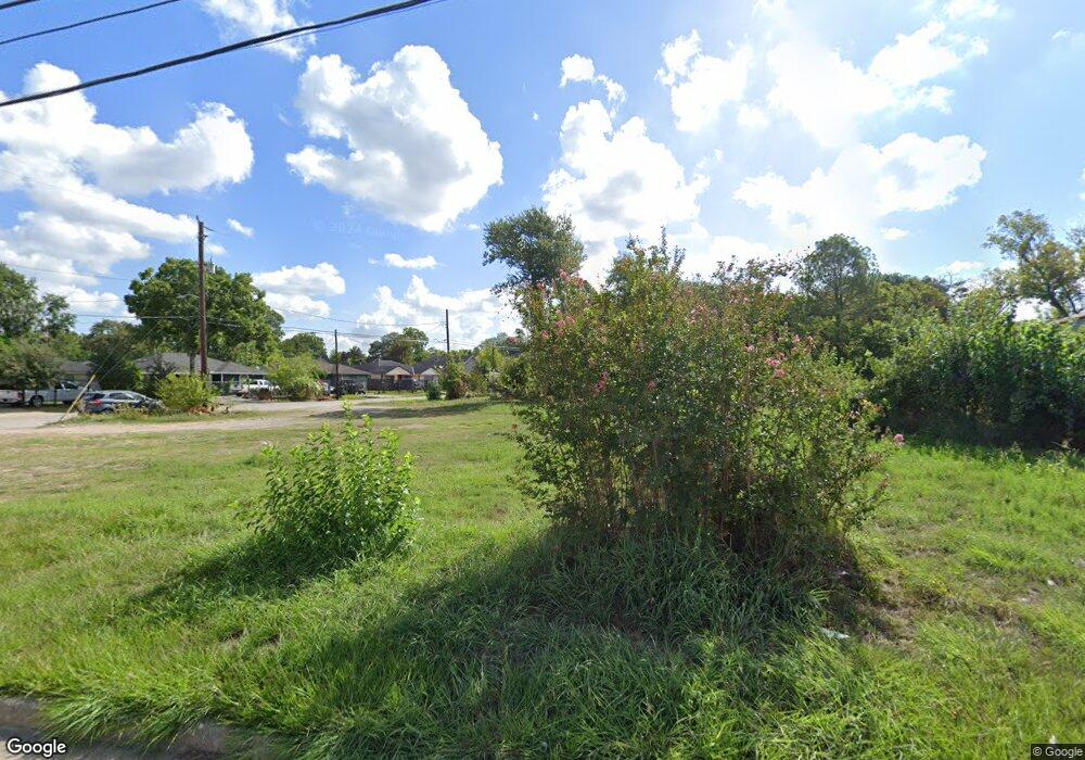 6218 Fulton St, Houston, TX 77022 - photo 1