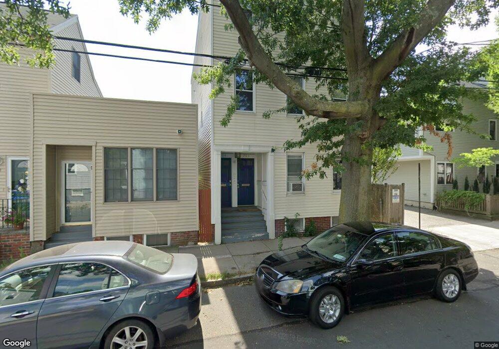 206 Hurley St unit 3, Cambridge, MA 02141 - photo 1