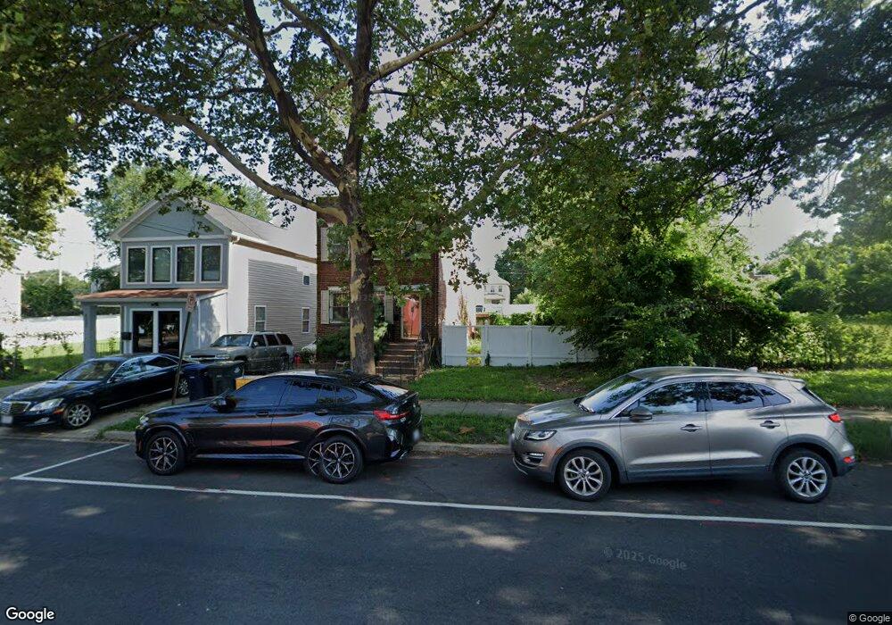 4326 Sheriff Rd NE, Washington, DC 20019 - photo 1