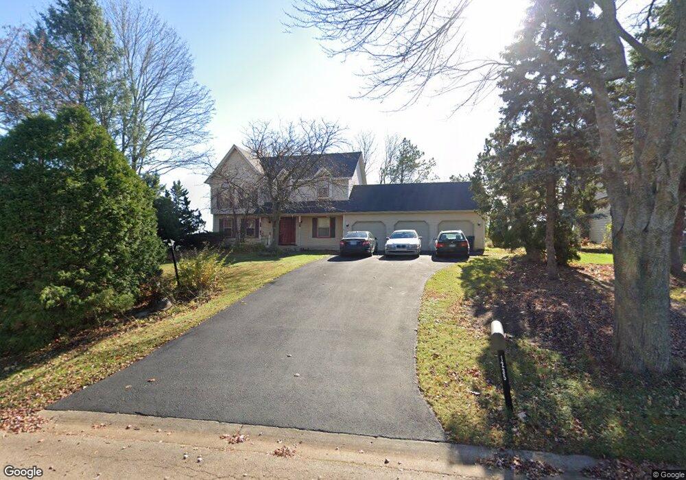 1235 Spring Hill Dr, Algonquin, IL 60102 - photo 1