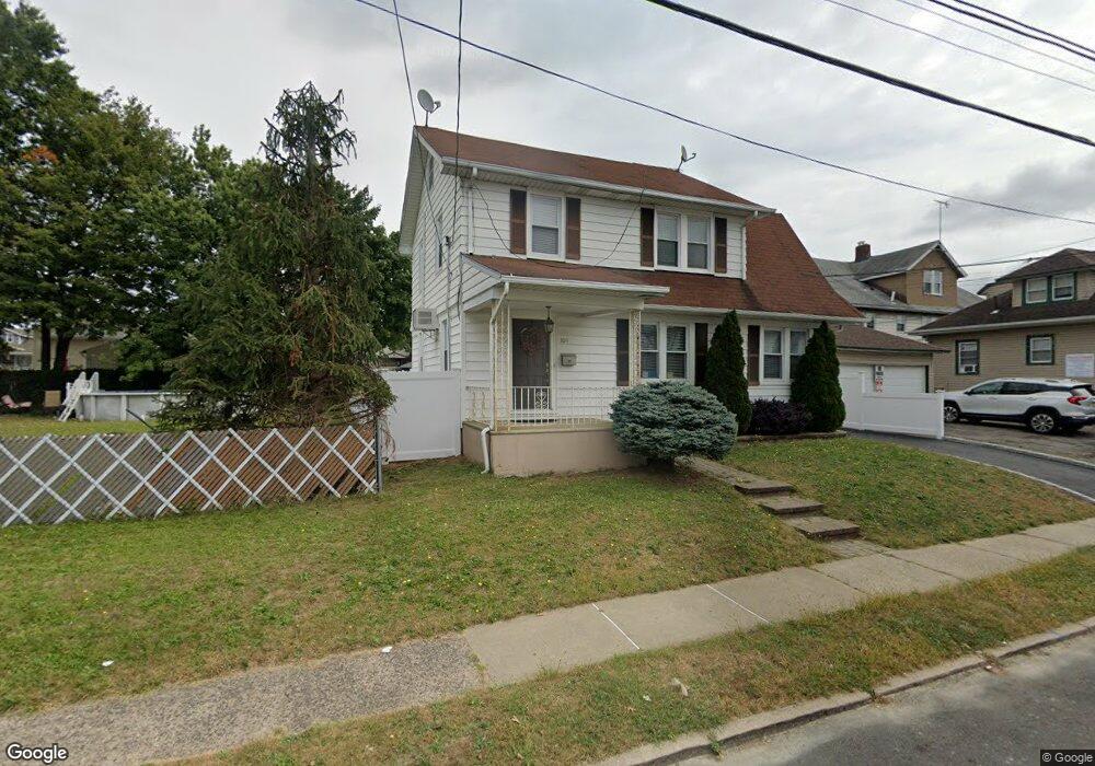 109 Bellevue Ave, Elmwood Park, NJ 07407 - photo 1