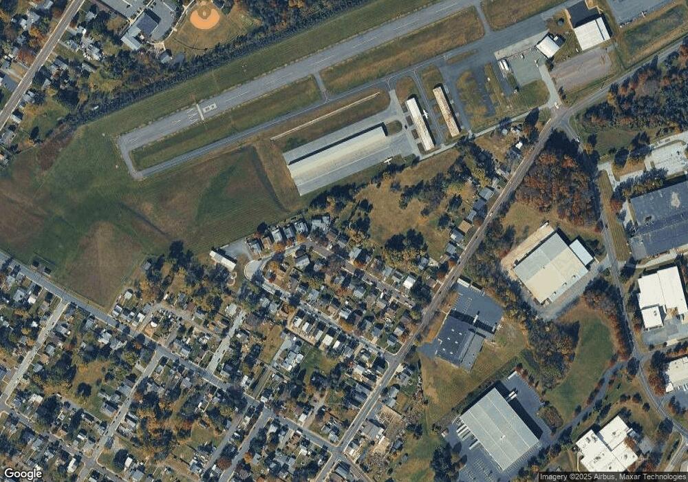 136 Pulaski St, Pottstown, PA 19464 - photo 1