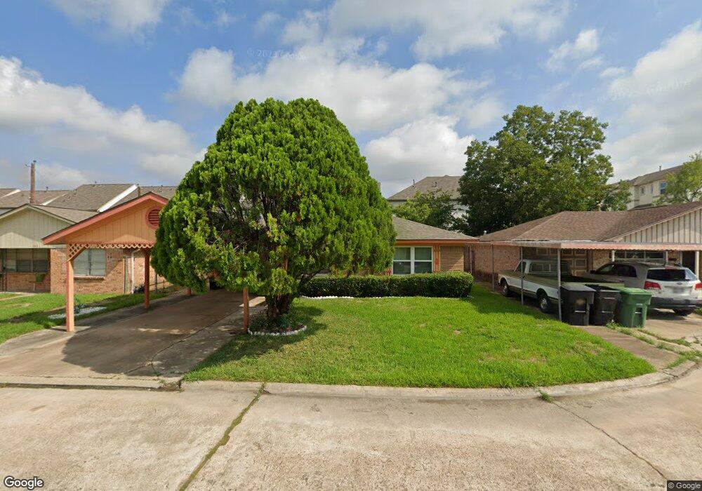 138 E Whitney St, Houston, TX 77022 - photo 1