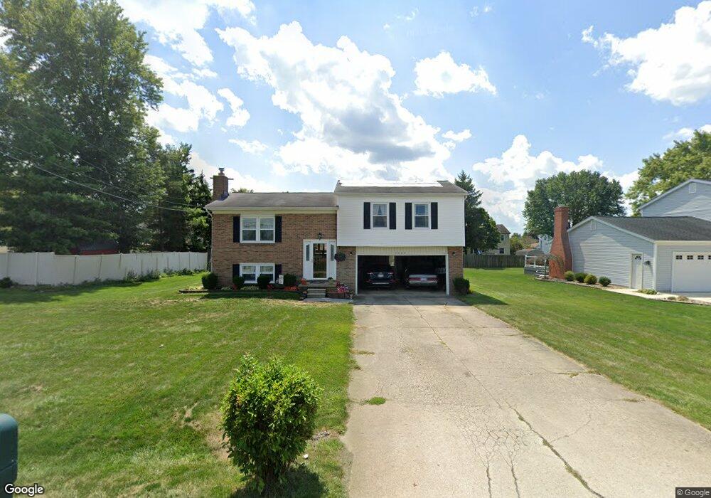 1127 W Southern Ave, Bucyrus, OH 44820 - photo 1