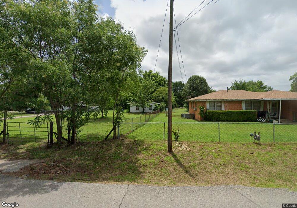 1734 3rd Ave NE, Ardmore, OK 73401 - photo 1