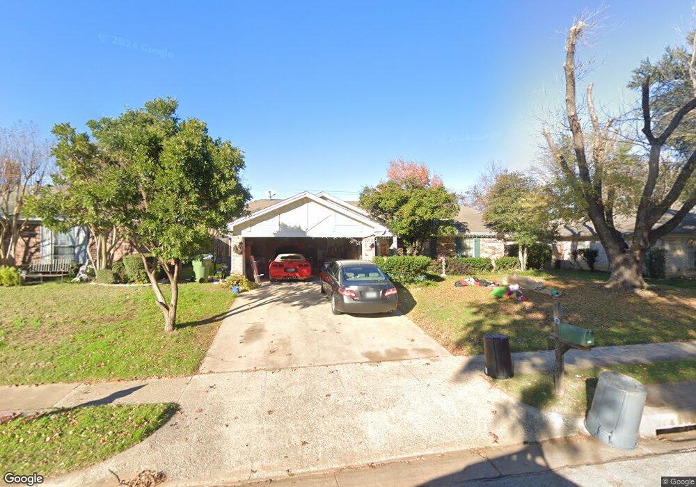 1705 Vicksburg Dr, Bedford, TX 76022 - photo 1