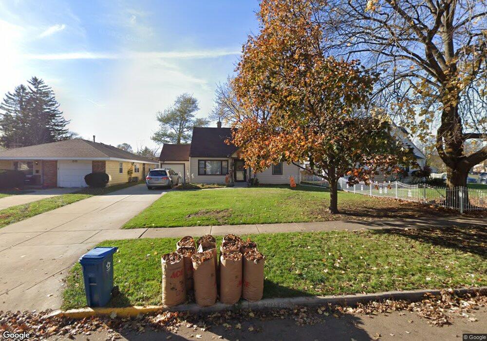 207 S Randall Rd, Aurora, IL 60506 - photo 1