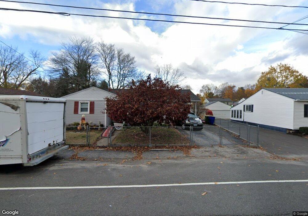 131 Meadowbrook Dr, Waterbury, CT 06706 - photo 1