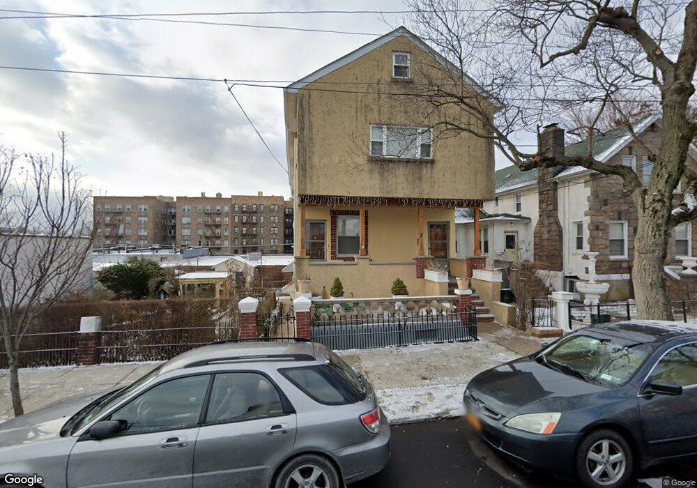 7 King Ave, Yonkers, NY 10704 - photo 1