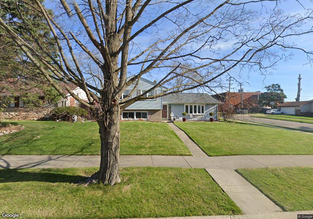 2220 University Ave, Waukegan, IL 60085 - photo 1