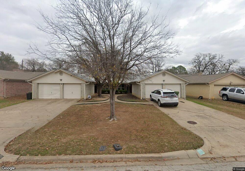 520 Billie Ruth Ln, Hurst, TX 76053 - photo 1