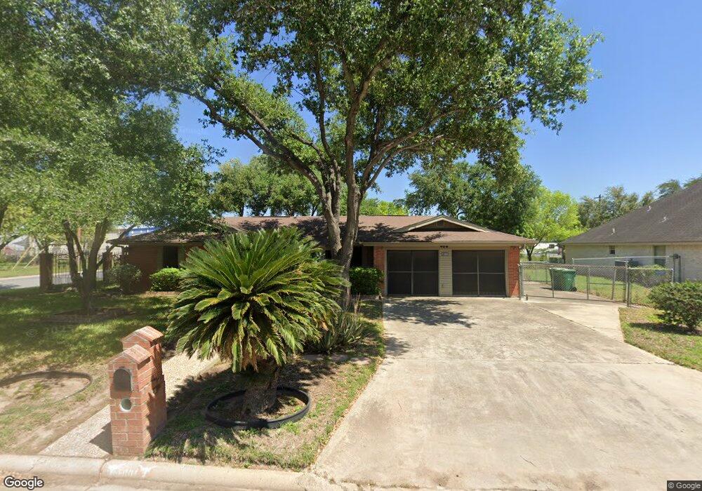 1001 E Bagwell St, Pharr, TX 78577 - photo 1