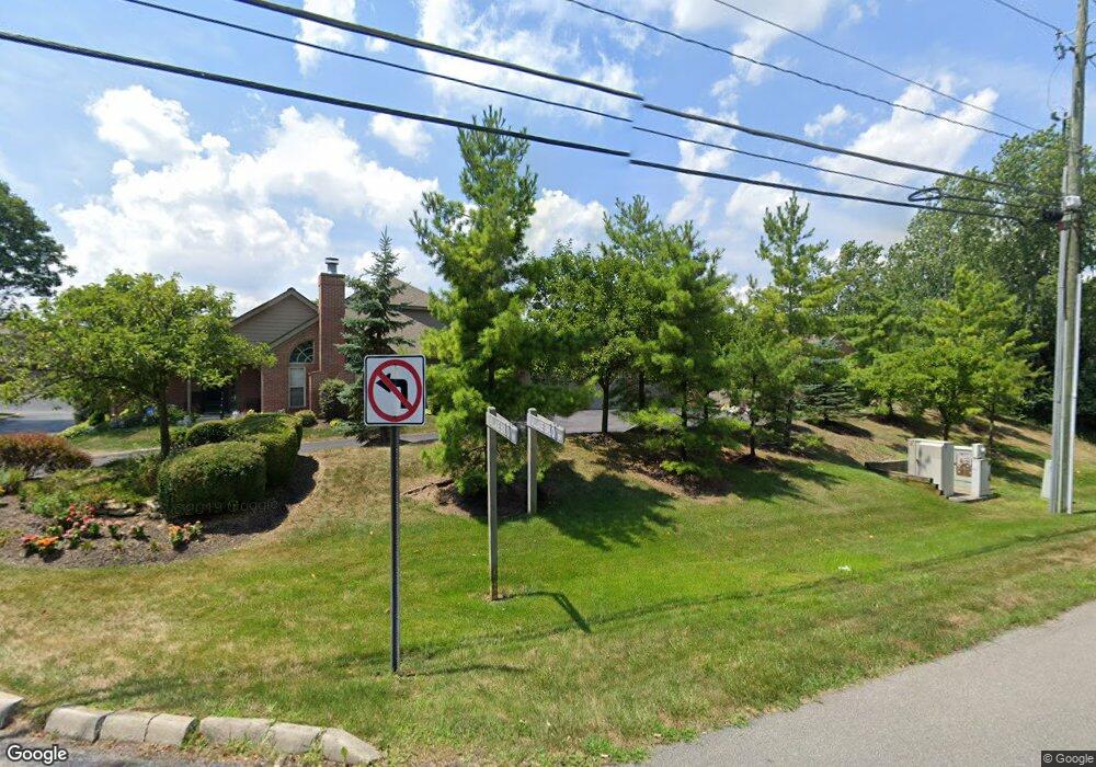 884 Village Brook Way unit 884, Columbus, OH 43235 - photo 1