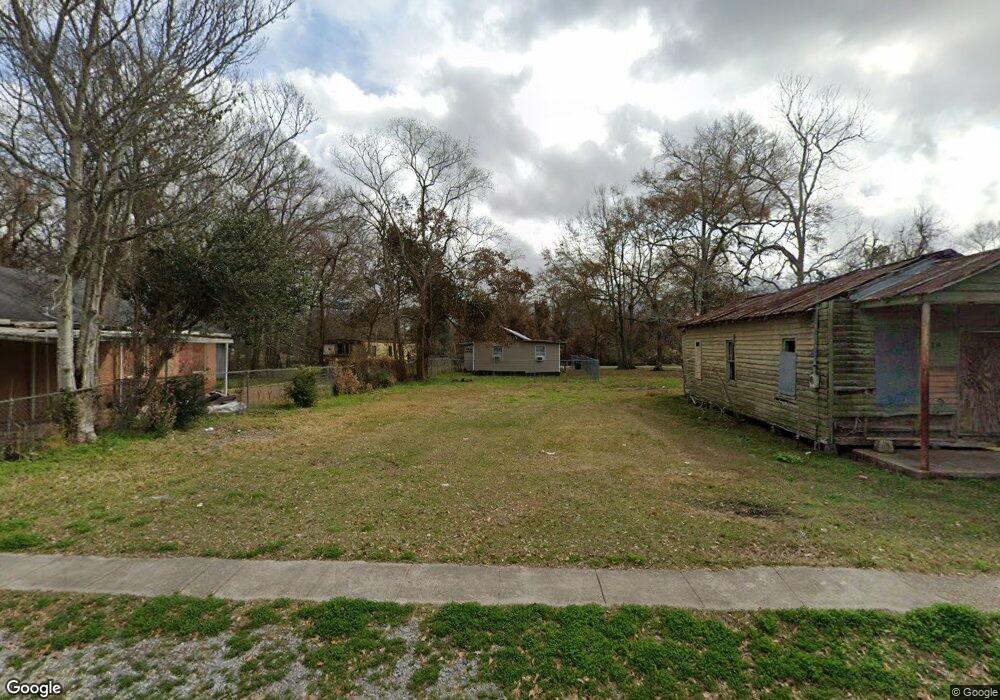 711 Ann St, New Iberia, LA 70560 - photo 1