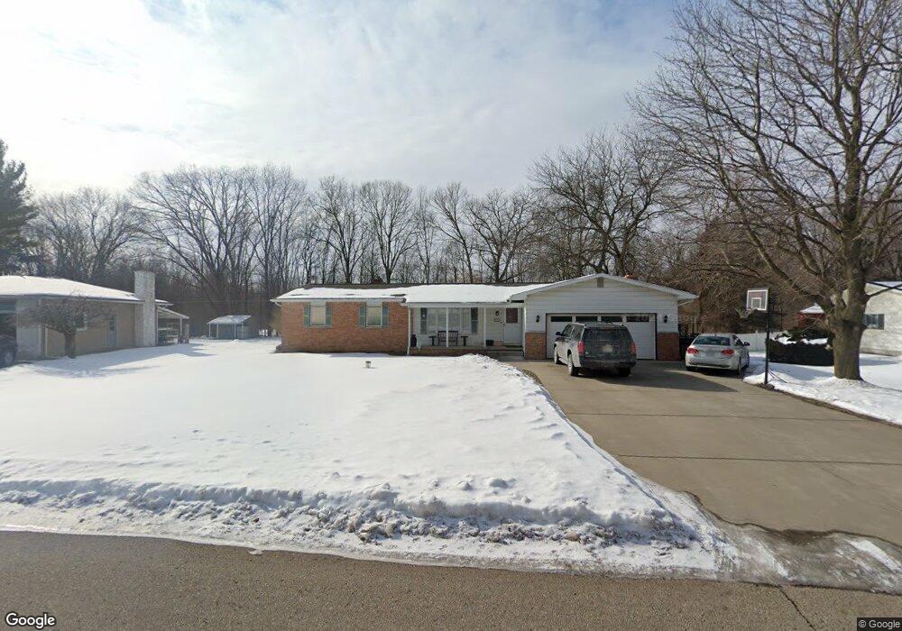 2117 Holly Tree Dr, Davison, MI 48423 - photo 1