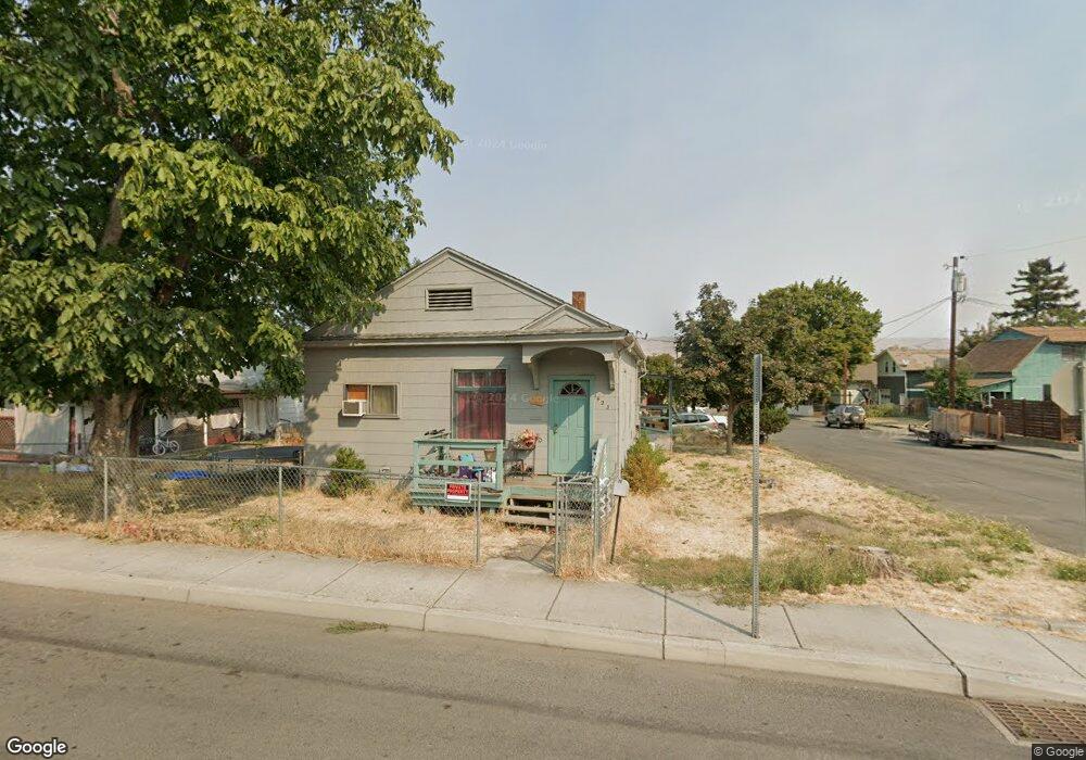 1423 E 10th St, the Dalles, OR 97058 - photo 1