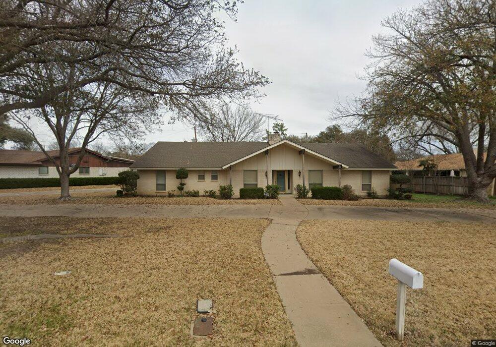 4420 Cartagena Dr, Fort Worth, TX 76133 - photo 1