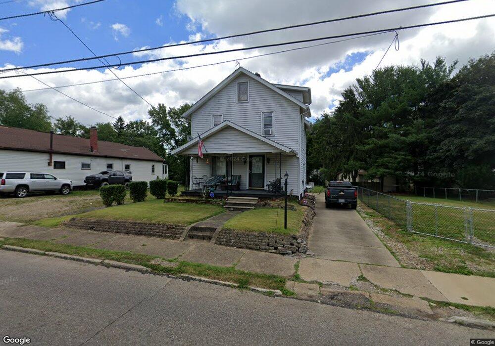 2234 Maple Ave NE, Canton, OH 44714 - photo 1