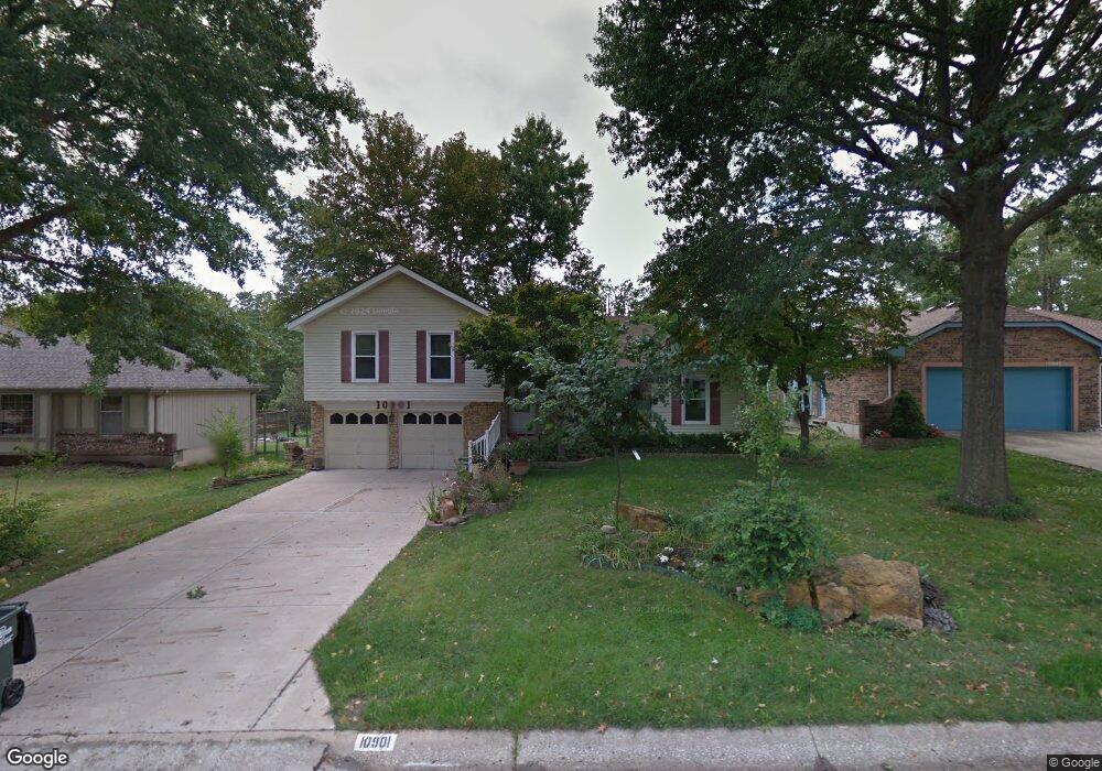 10901 W 71st St, Shawnee, KS 66203 - photo 1