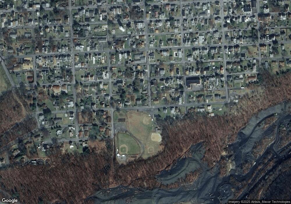 1303 W Nelson St, Coal Township, PA 17866 - photo 1