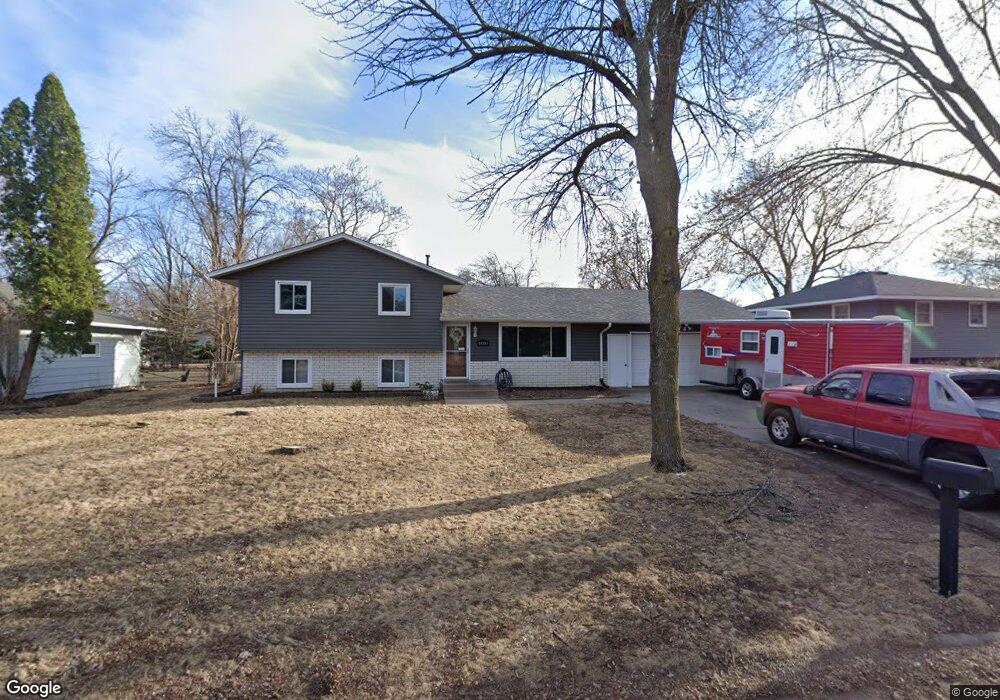 10189 99th Place N, Maple Grove, MN 55369 - photo 1