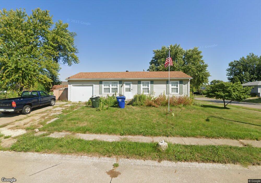 4404 W 13th St, Davenport, IA 52804 - photo 1
